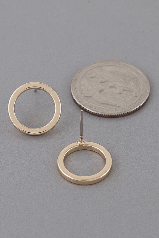GOLD BRASS ROUND FRAME STUD EARRINGS