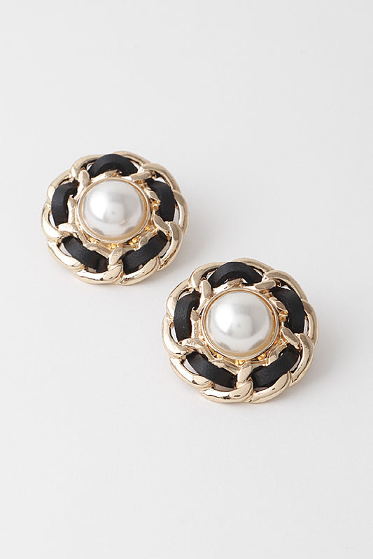 TWISTED PEARL STUD EARRINGS