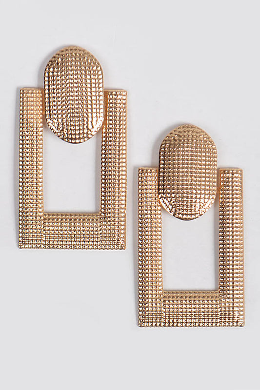 CHIC STATEMENT EARRINGS