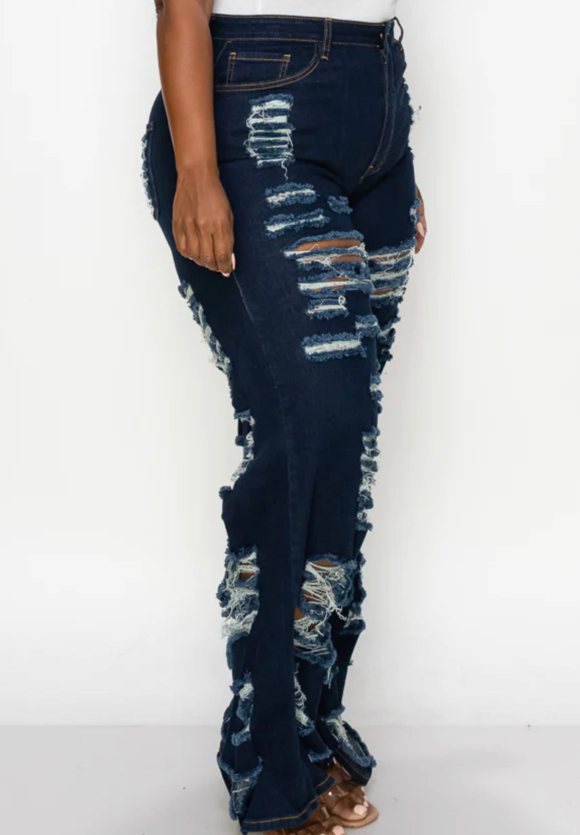 PLUS CURVY DISTRESSED WIDE LEG JEANS