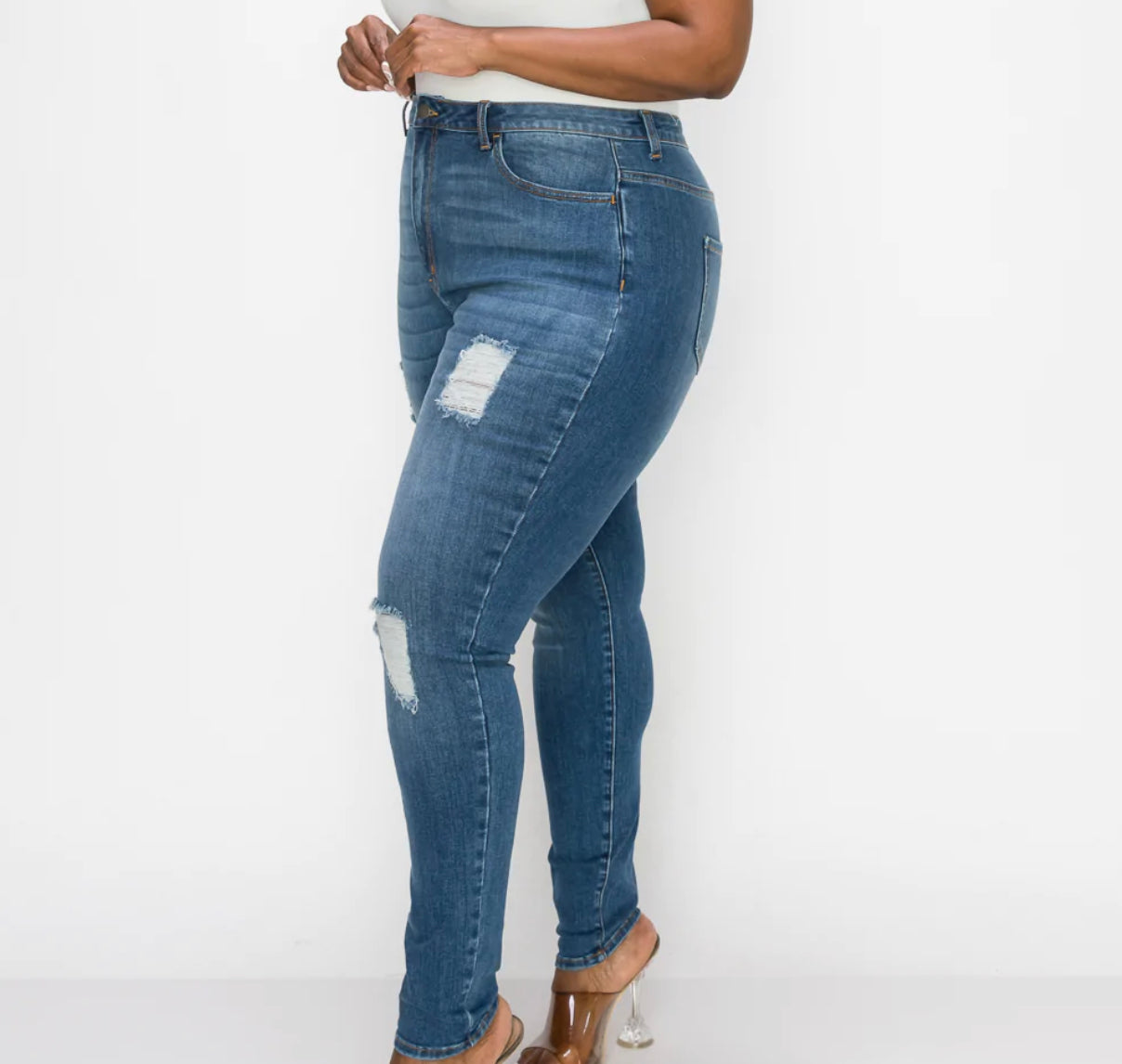 CURVY SKINNY SEXY DESTROYED JEANS