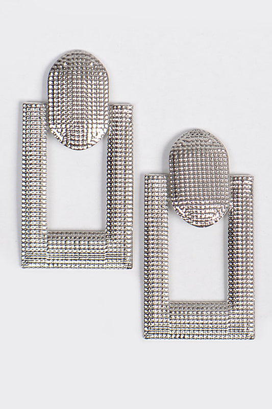 CHIC STATEMENT EARRINGS